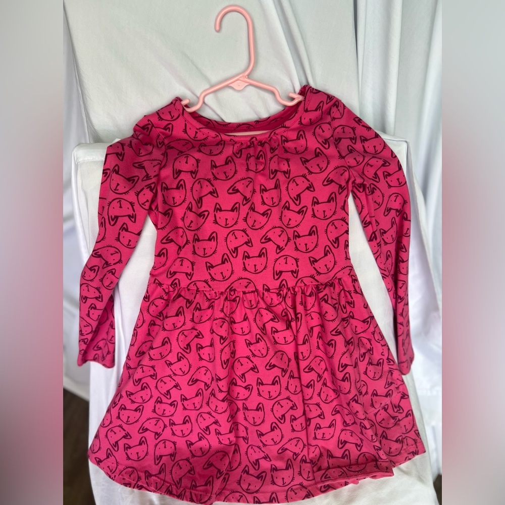 Girl’s dress in excellent condition.
